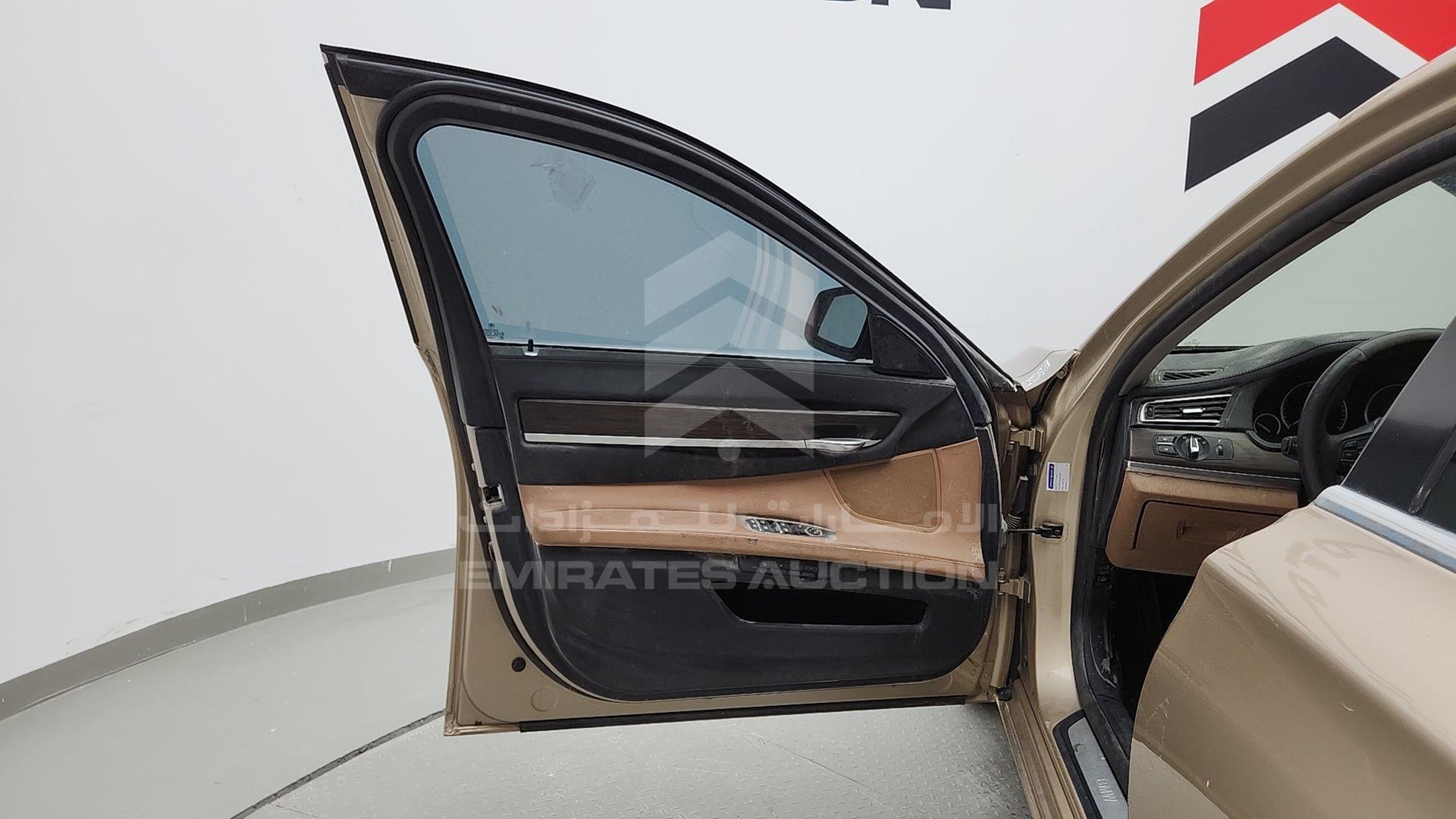 2011 BMW 740 LI VIN: WBAKB2109BC676829