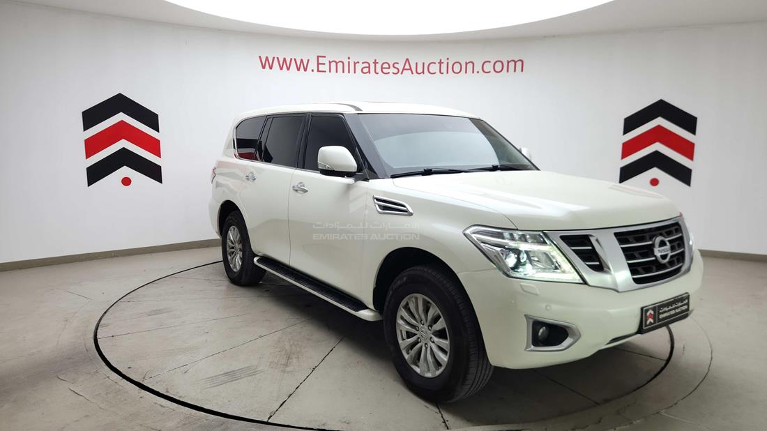 2015 Nissan Patrol — Front Right Angle — Photo 12