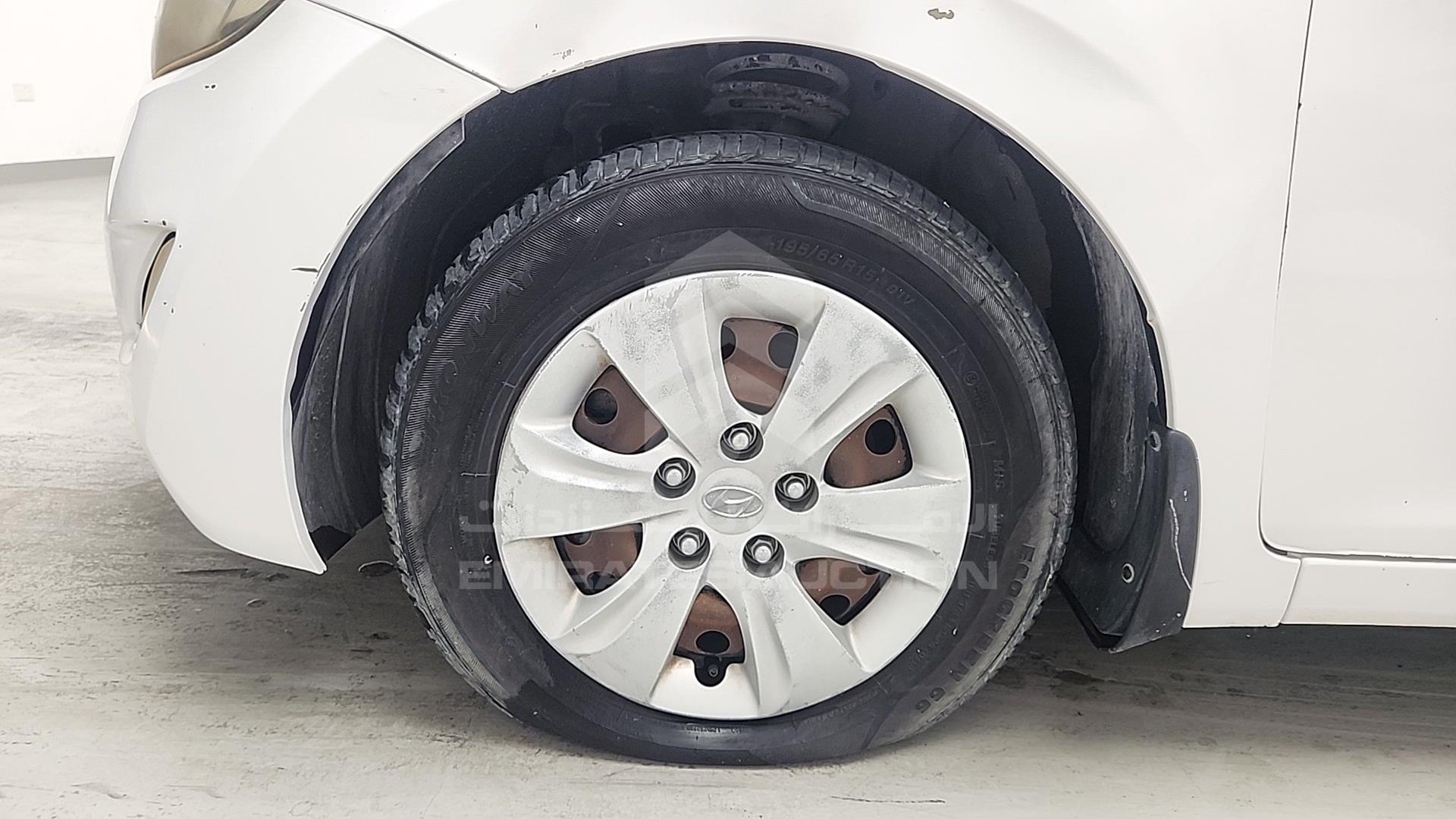 2014 HYUNDAI ELANTRA VIN: KMHDG41C6EU854824