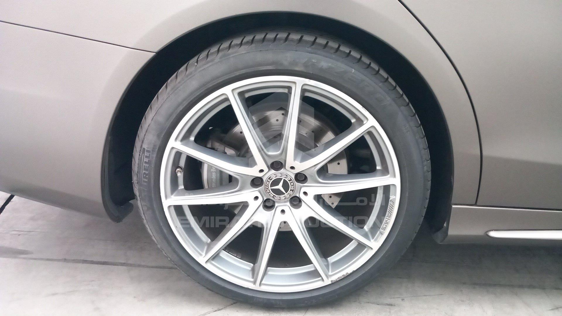 2018 MERCEDES S 560 VIN: WDDUG8DBXJA417151