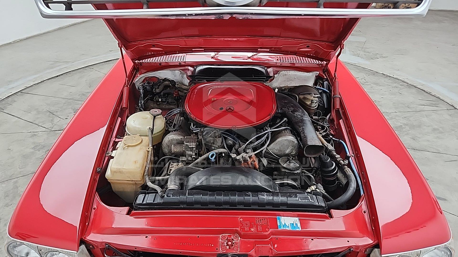 1984 MERCEDES SL 380 VIN: WDB1070451A002095
