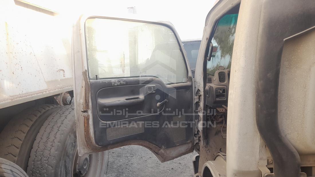 Nissan Diesel UD — Front Left Door — Photo 10