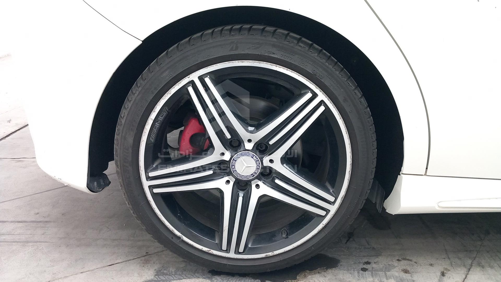2013 MERCEDES A 250 VIN: WDDBF4EB9DJ070692