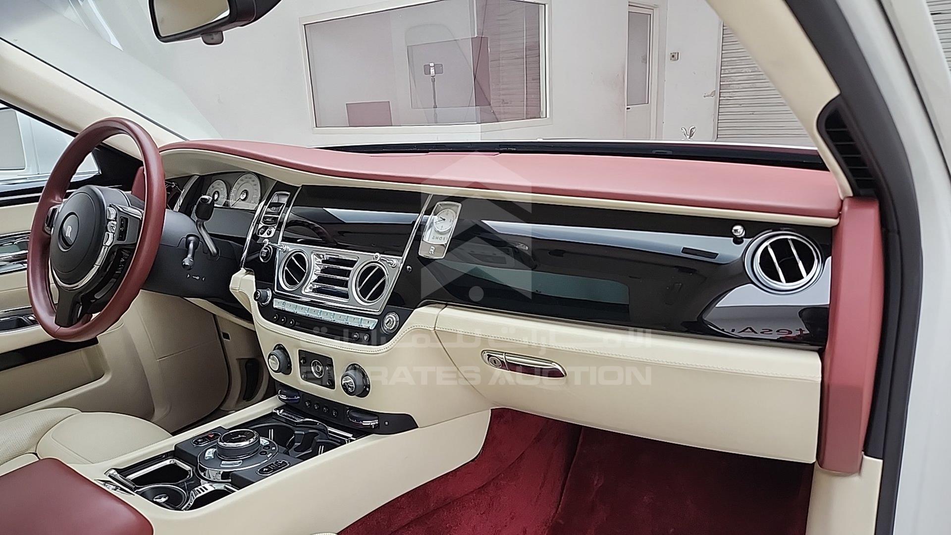 2016 ROLLS-ROYCE GHOST VIN: SCA664S09GUX41870