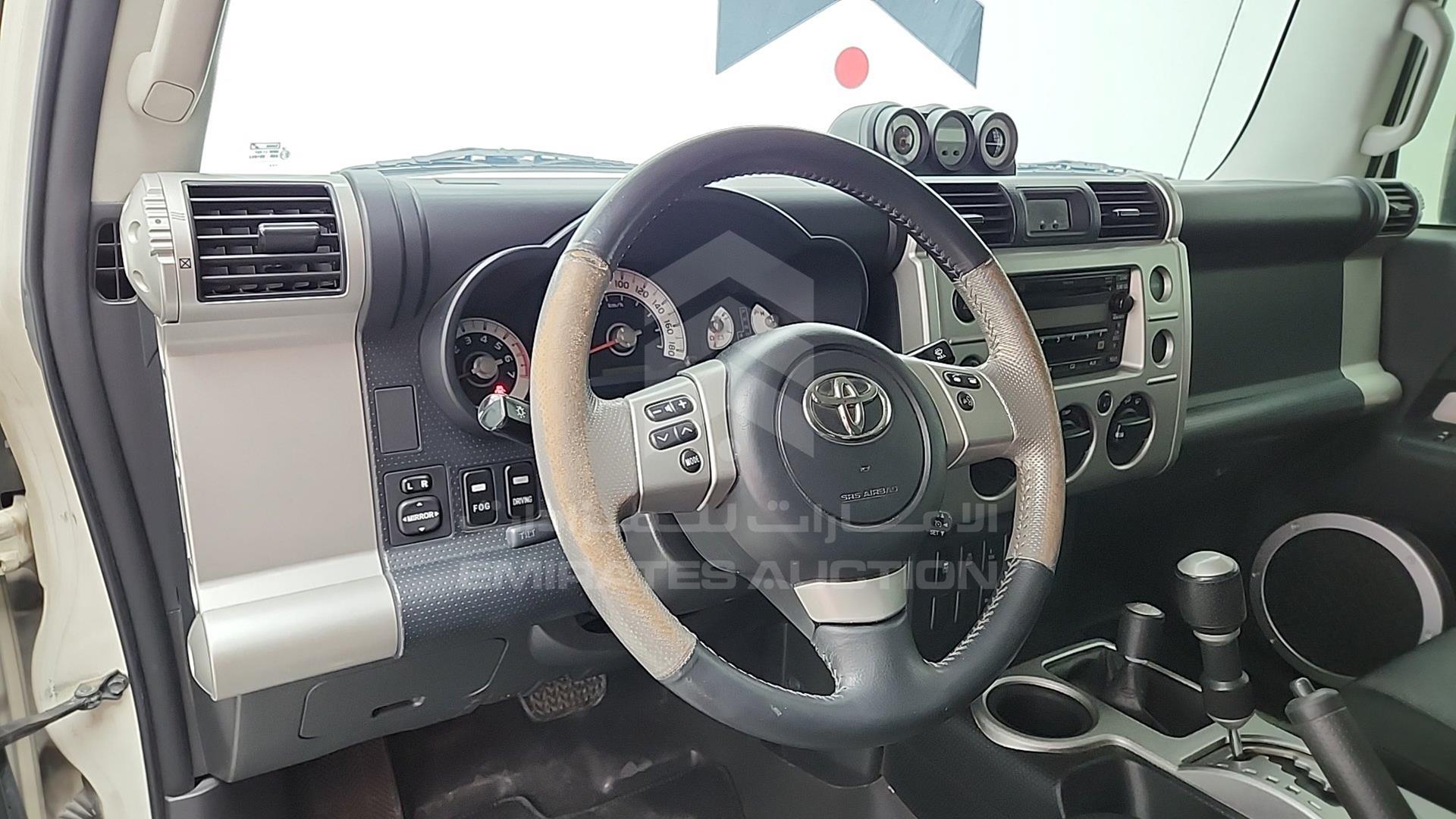 2014 TOYOTA FJ CRUISER VIN: JTEBU11F6EK199441