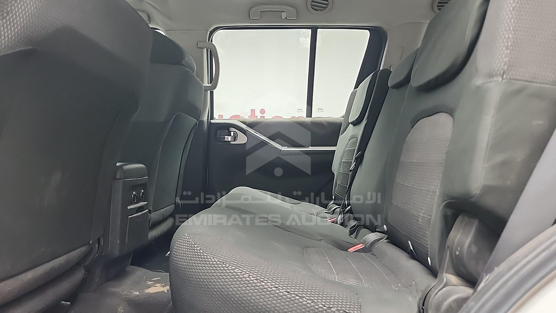2015 NISSAN PATHFINDER VIN: VSKLR11A3FA579132