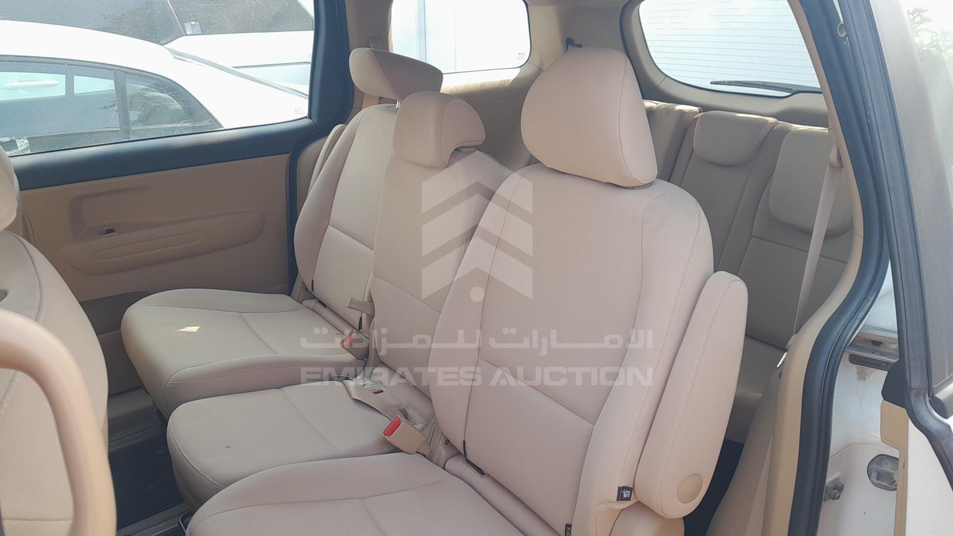 2020 KIA CARNIVAL VIN: KNAMB8122L6645483