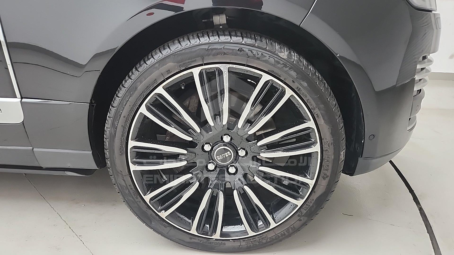 2017 RANGE ROVER VOGUE VIN: SALGV5FE4HA357017