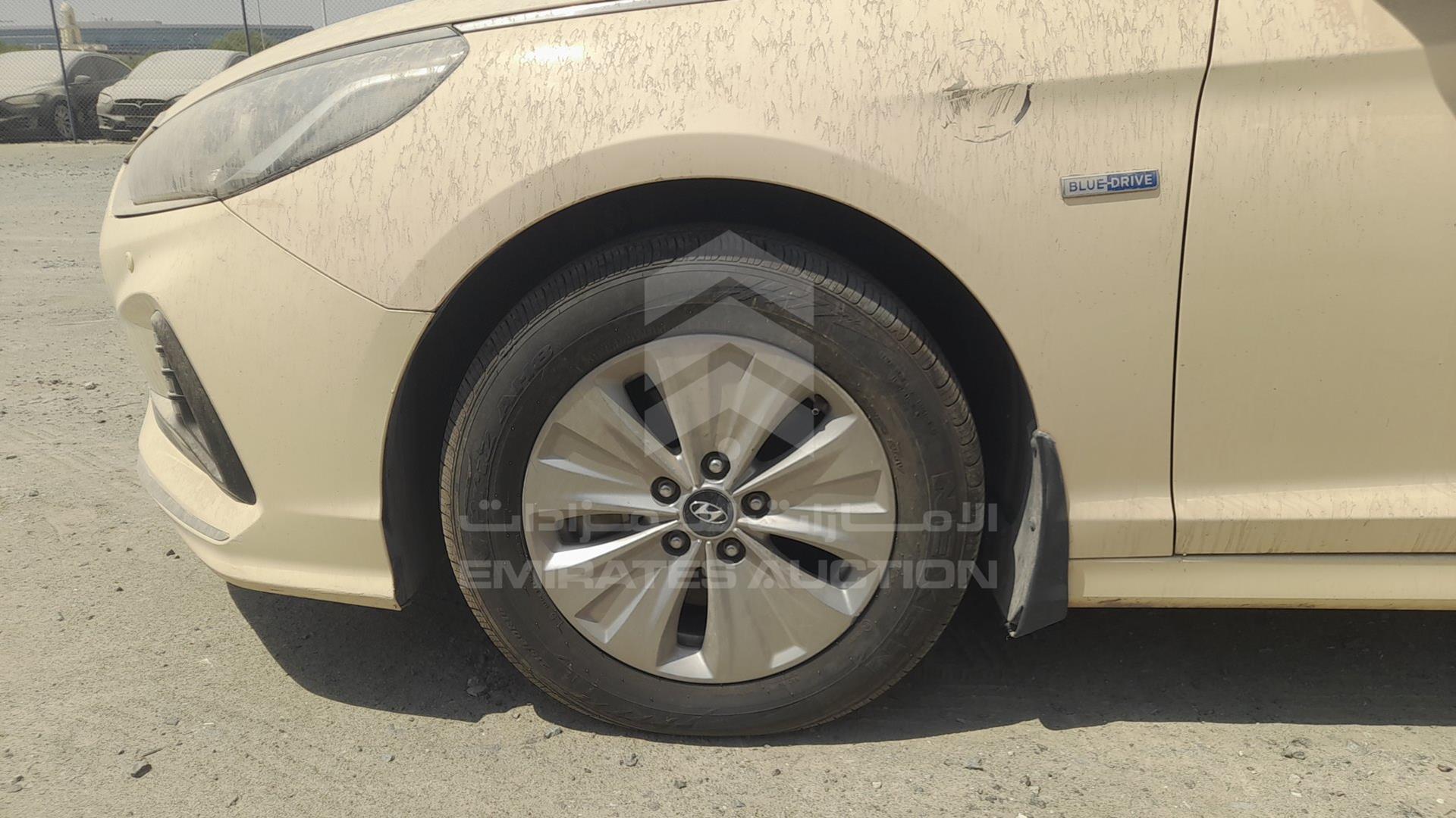 2019 HYUNDAI SONATA VIN: KMHE24130KA092977