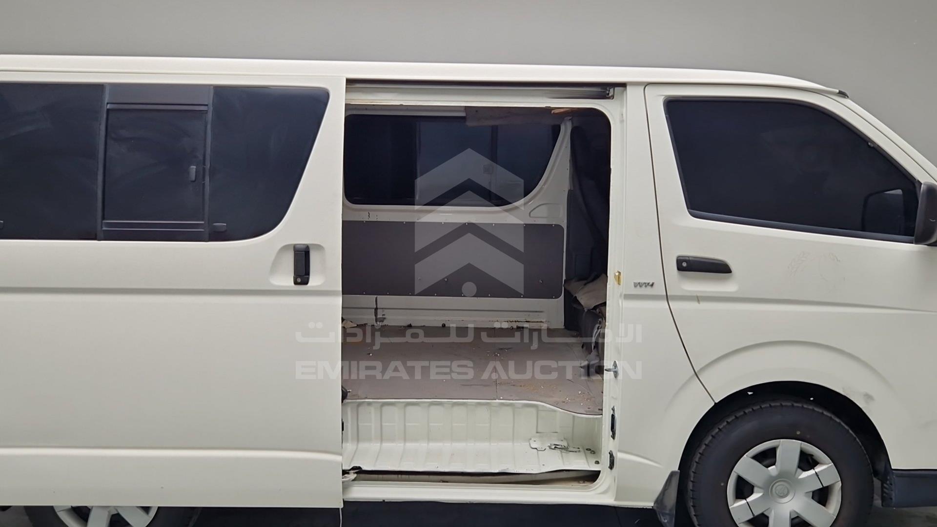 2007 TOYOTA HIACE VIN: JTGJX02PX75006785