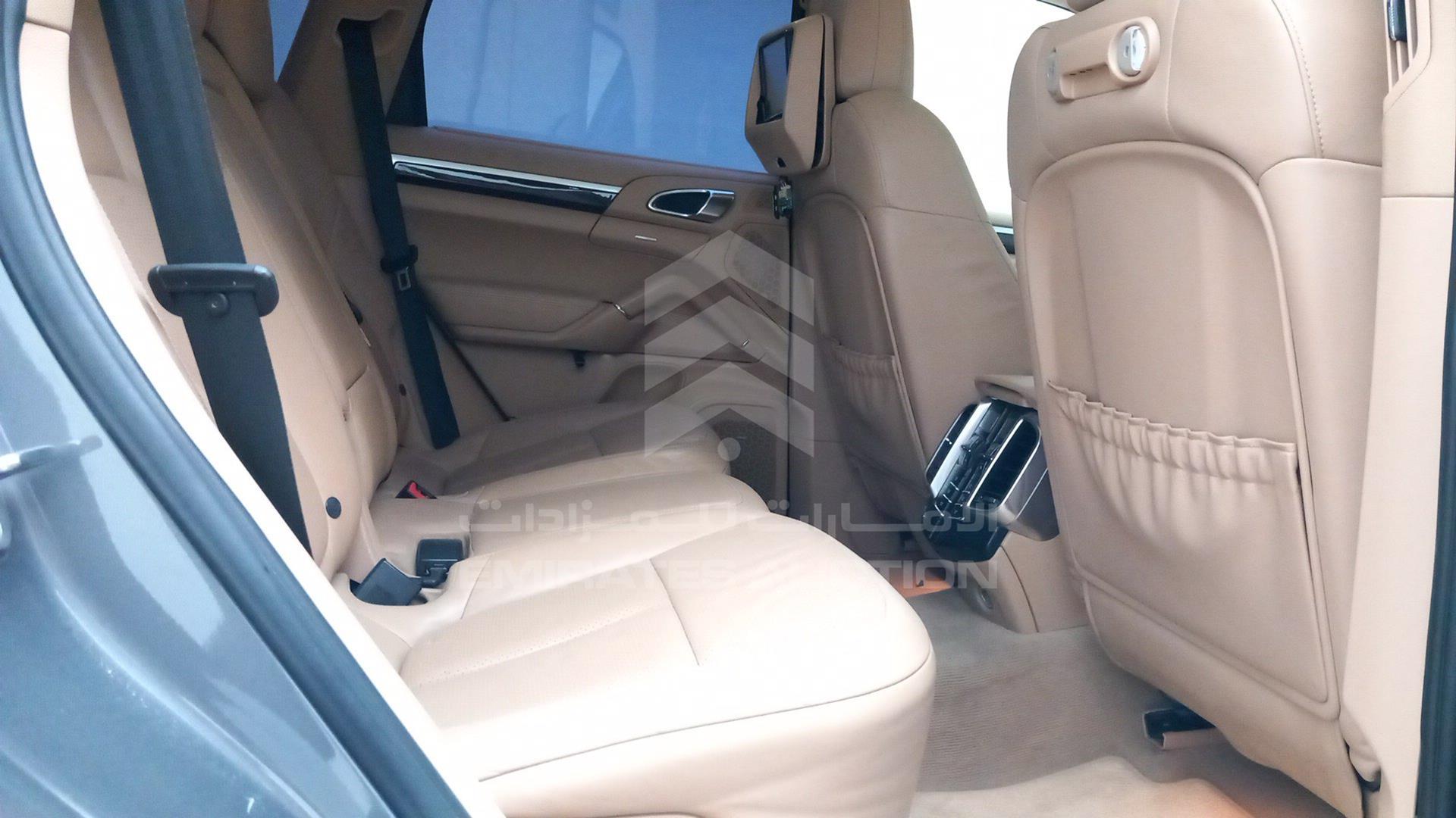 2012 PORSCHE CAYENNE S VIN: WP1ZZZ92ZCLA50158