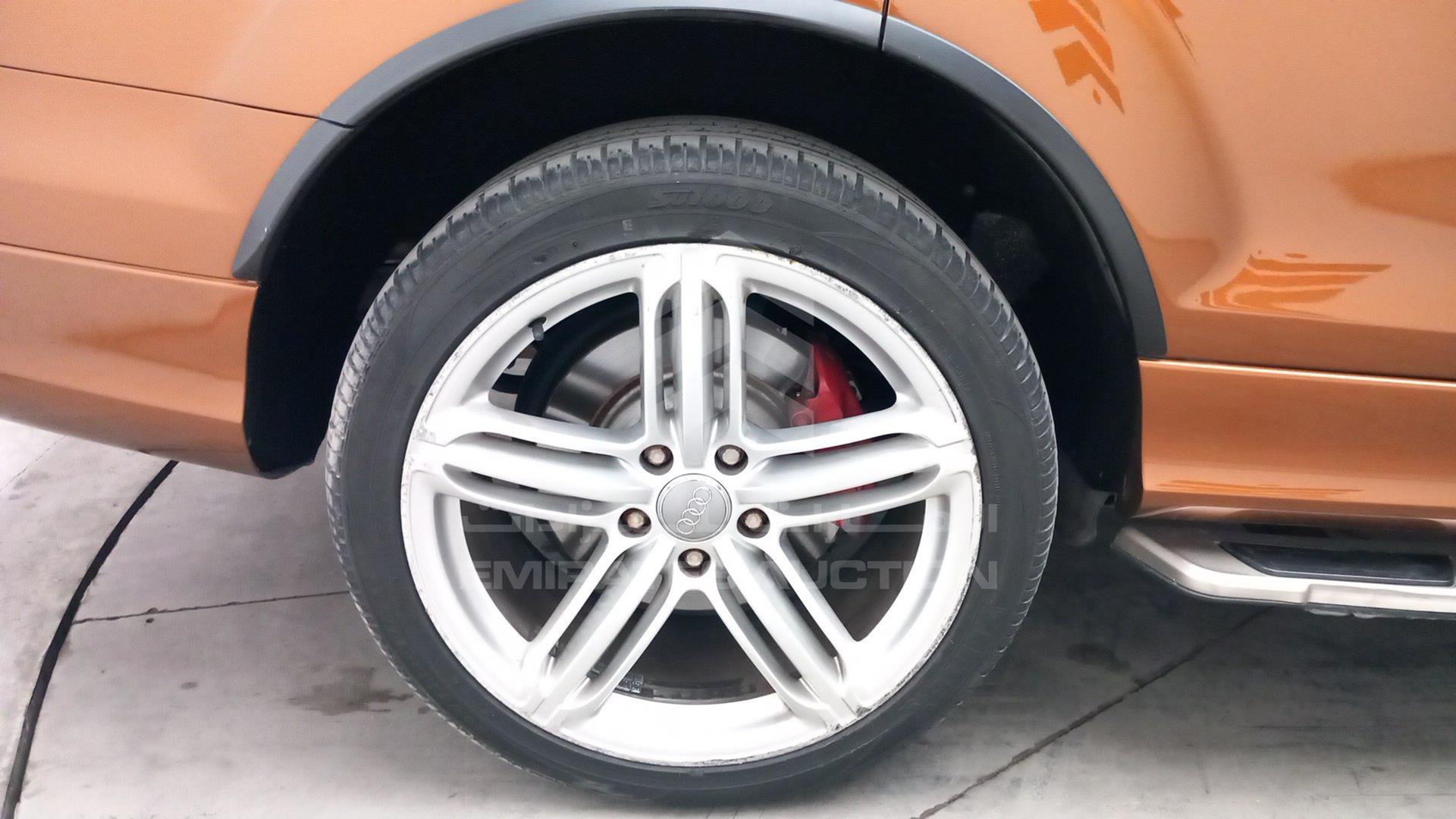 2010 AUDI Q7 VIN: WAUAVD4L4AD032801