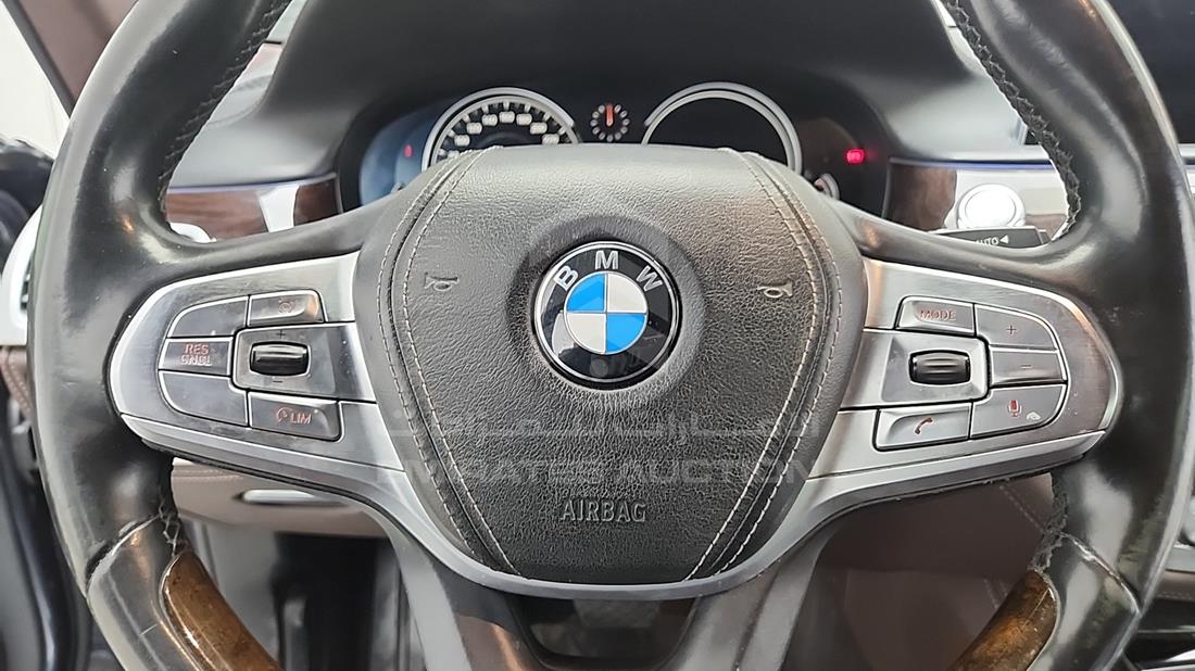 2016 BMW 740 LI — Steering & Mounted Controls — Photo 16