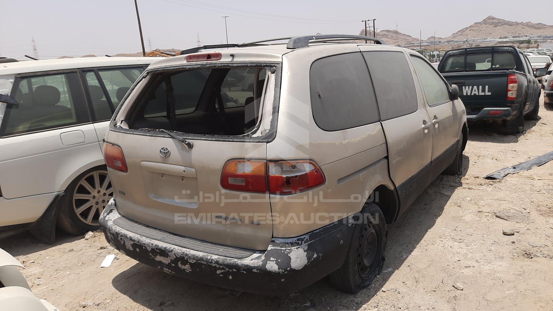 2000 TOYOTA SIENNA VIN: 4T3ZF13C9YU232654