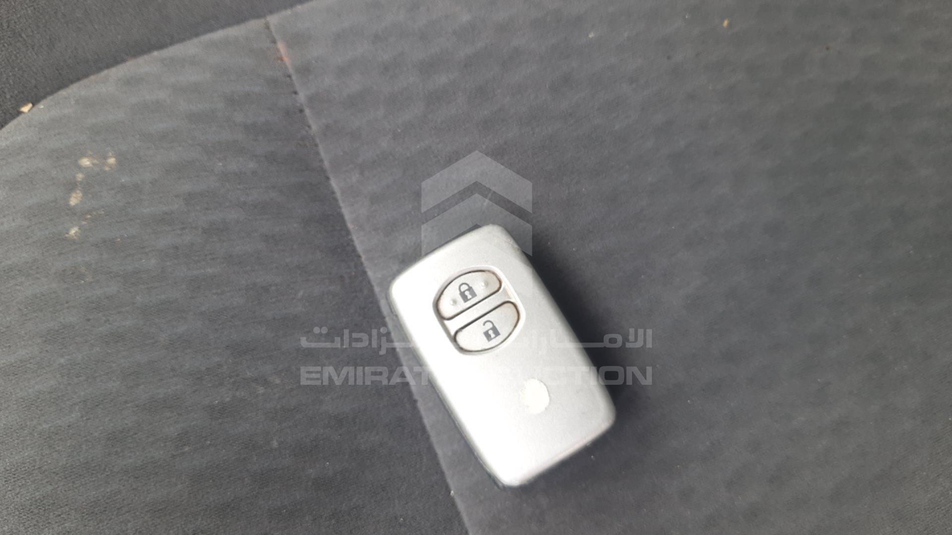 2012 TOYOTA LAND CRUISER VIN: JTMDU09J4C5056175