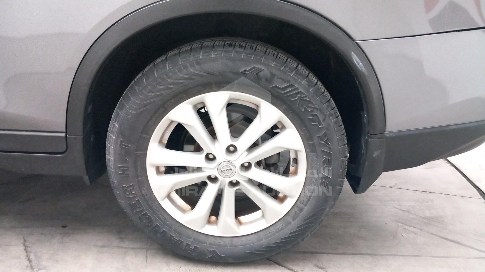 2015 NISSAN X-TRAIL VIN: JN1BT2MN0FW001014