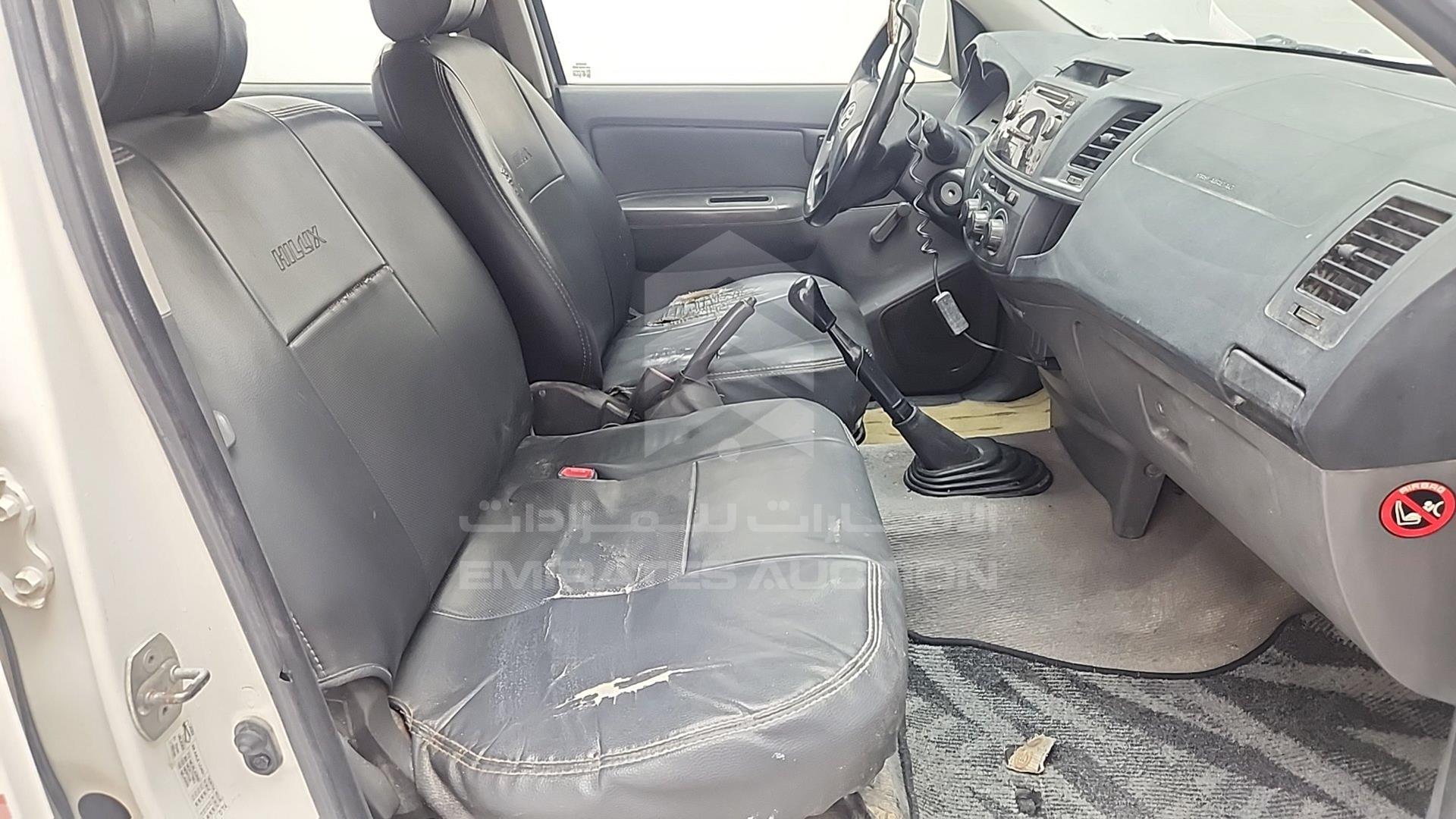 2015 TOYOTA HILUX VIN: MR0EX12G8F2357748