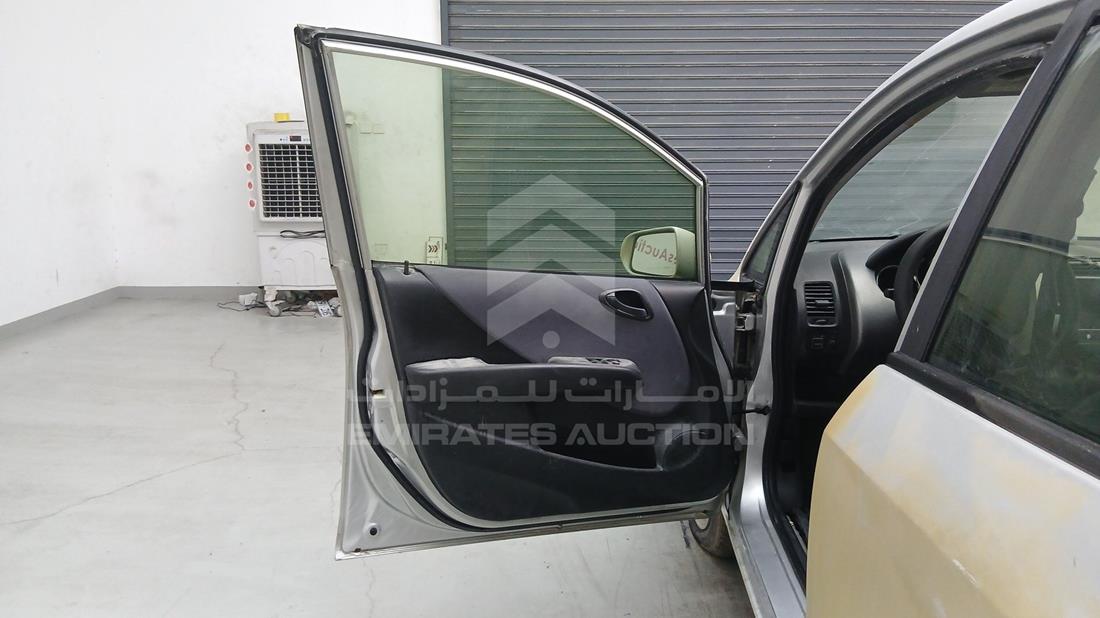 هوندا جاز 2006 — الباب الأمامي الأيسر — صورة 12