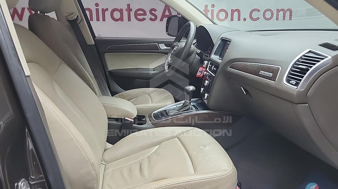 2015 Audi Q5 — Front Right Passenger Seat View — Photo 24