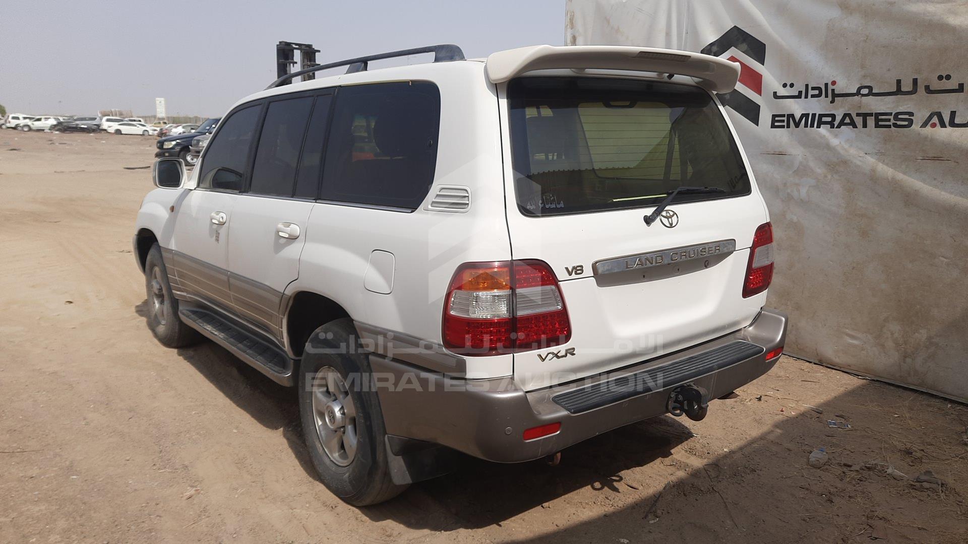 2006 TOYOTA LAND CRUISER VIN: JTEHT05J162089016