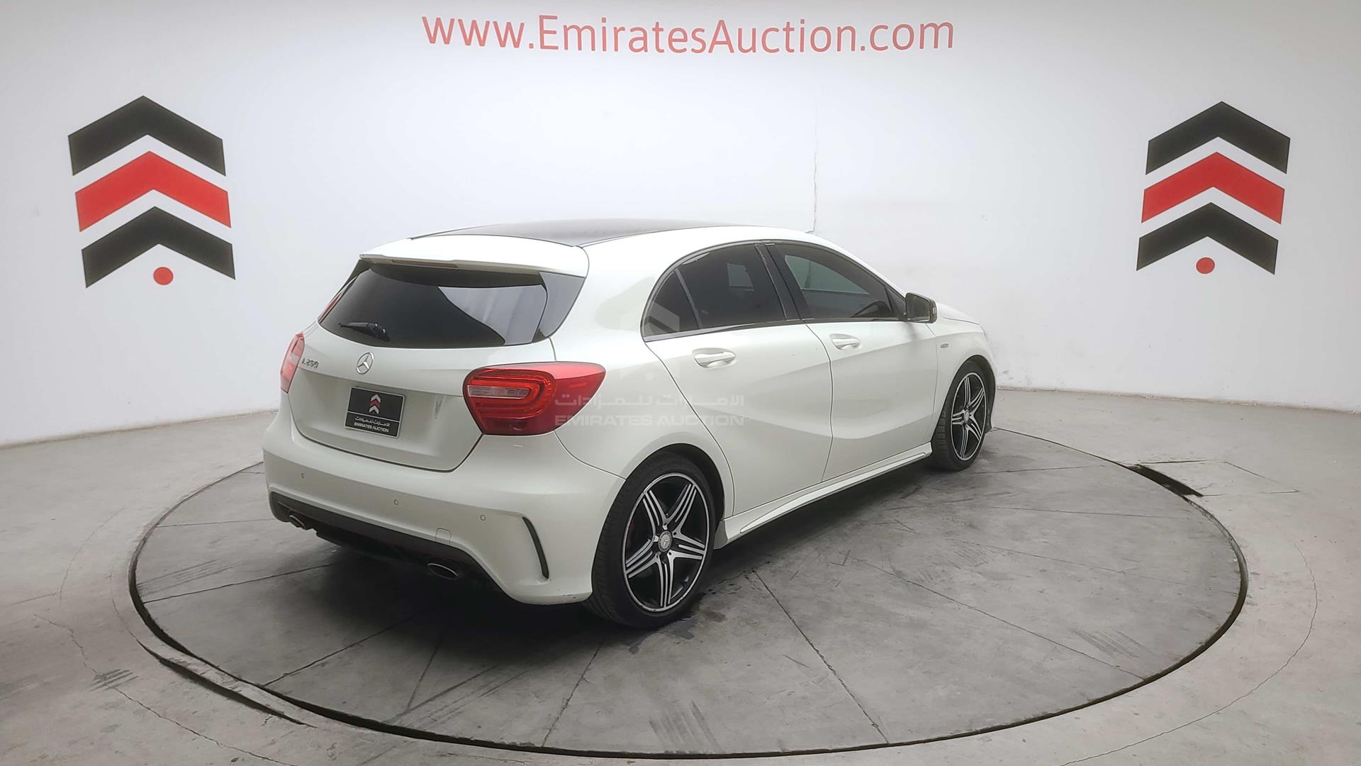 2013 MERCEDES A 250 VIN: WDDBF4EB9DJ070692