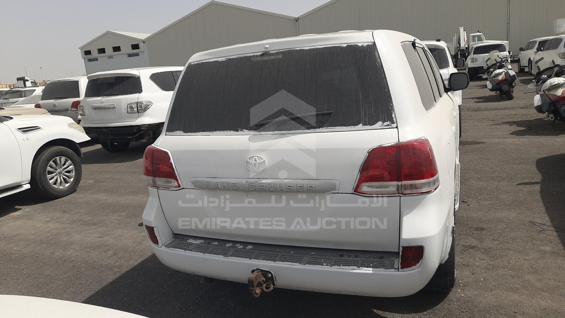 2011 TOYOTA LAND CRUISER VIN: JTMDU09J3B4043695