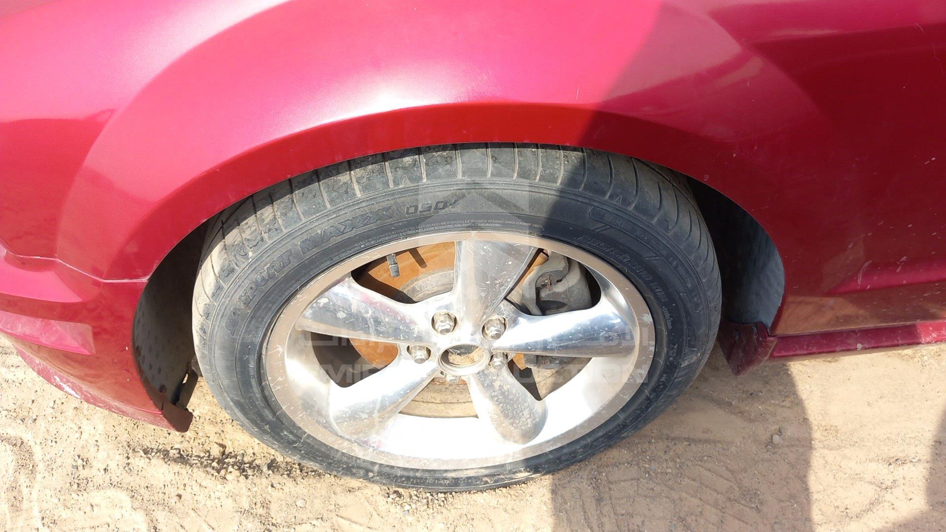 2007 FORD MUSTANG VIN: 1ZVHT82H775269019