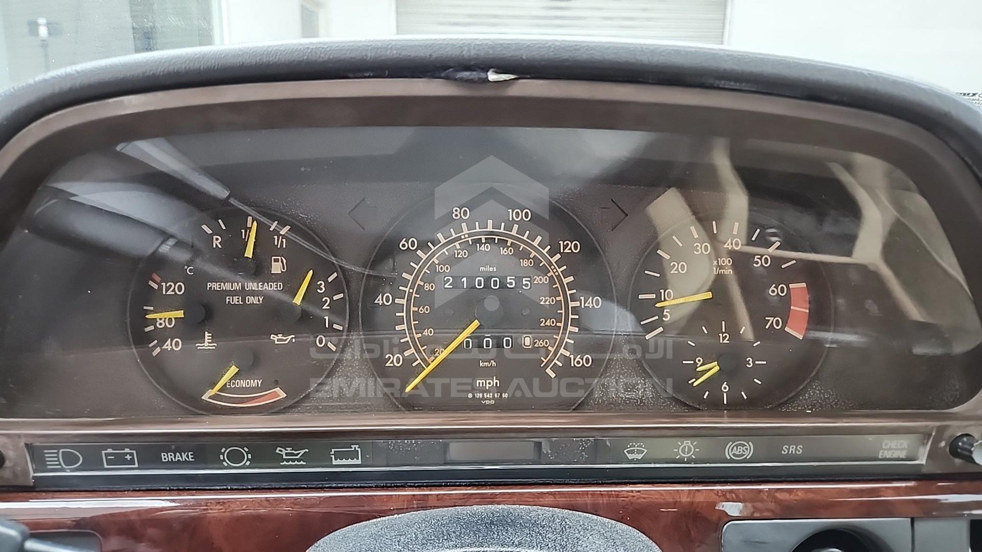 1991 MERCEDES SEL 560 VIN: WDBCA39E1MA592260
