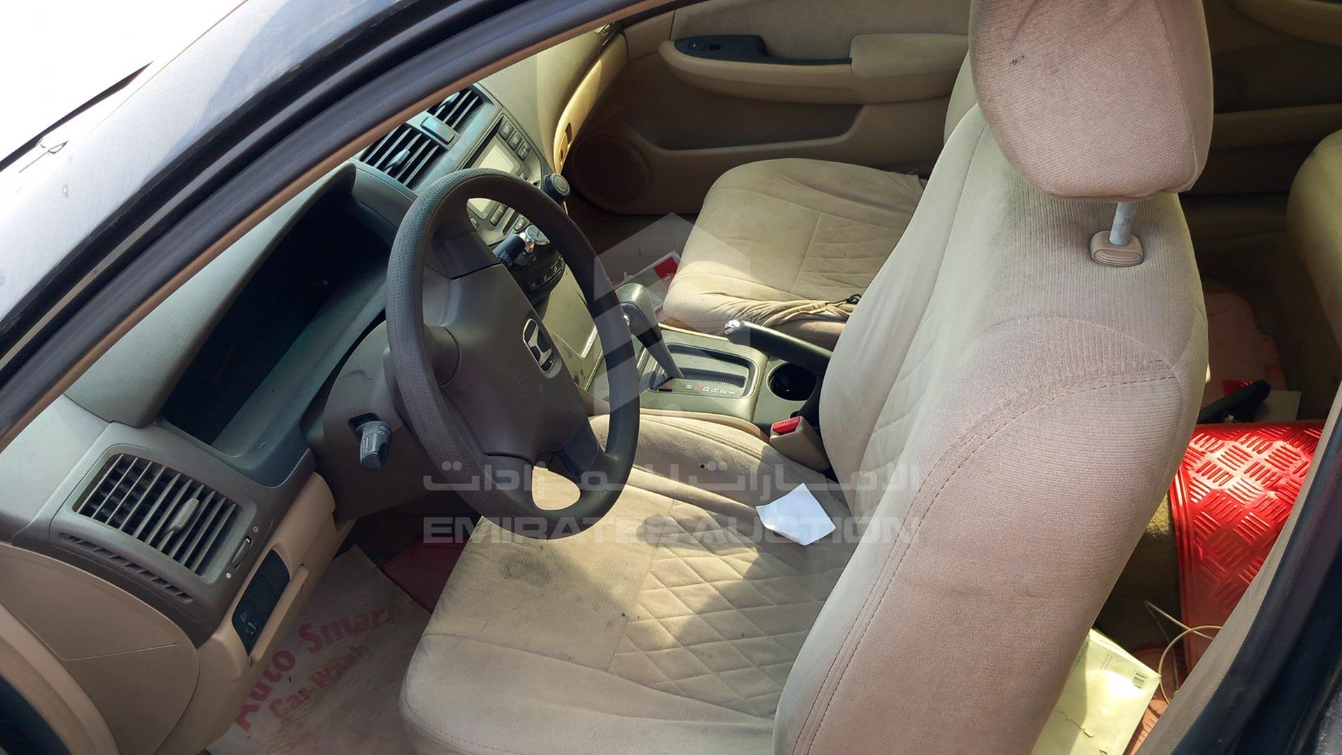2005 HONDA ACCORD VIN: JHMCM56505C407631