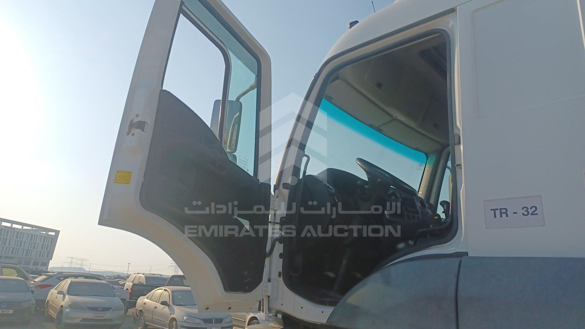 2020 FORD --- VIN: NM0FLPGR4LPP90863