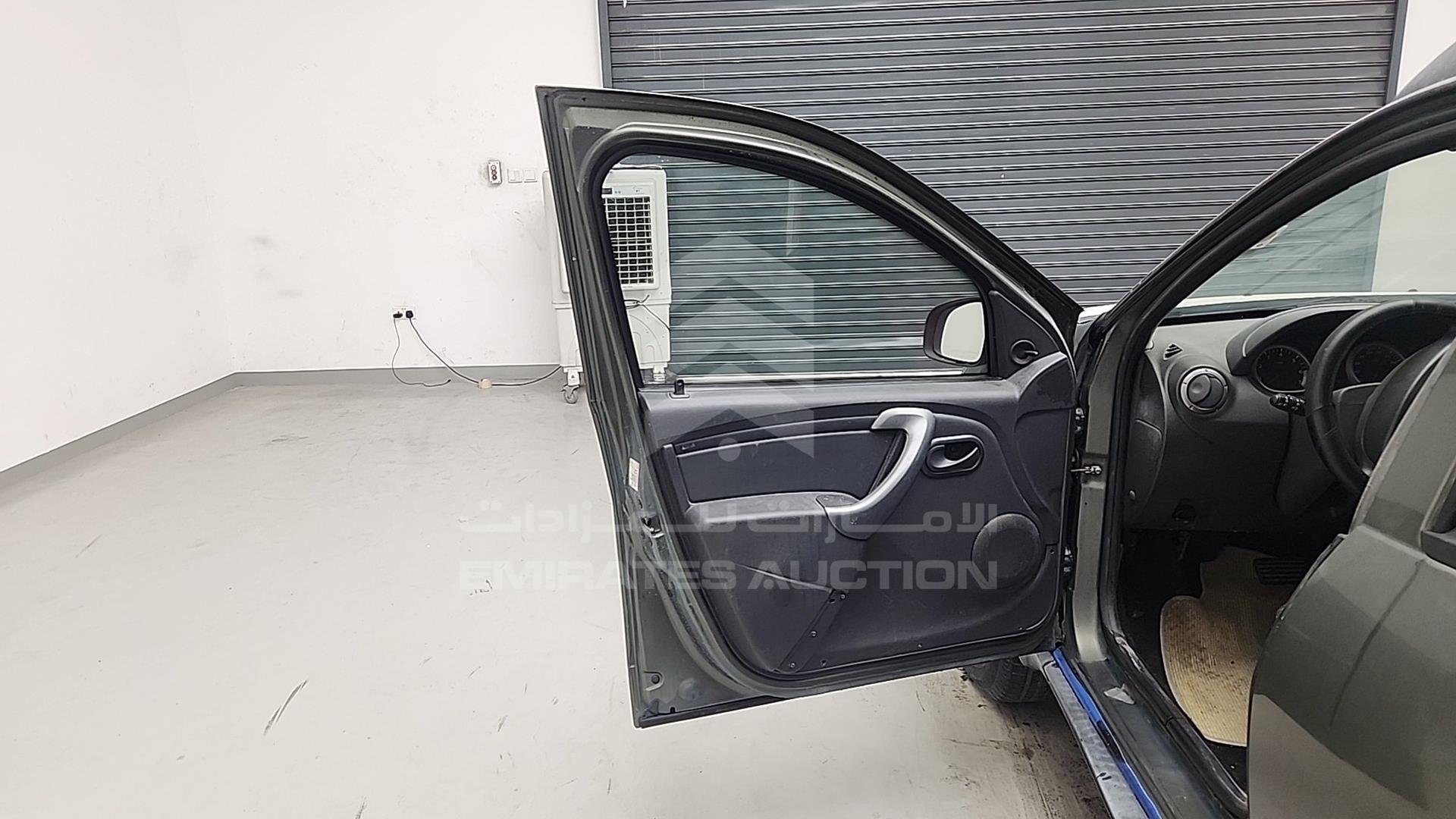 2015 RENAULT DUSTER VIN: VF1HSRCA5FA511923