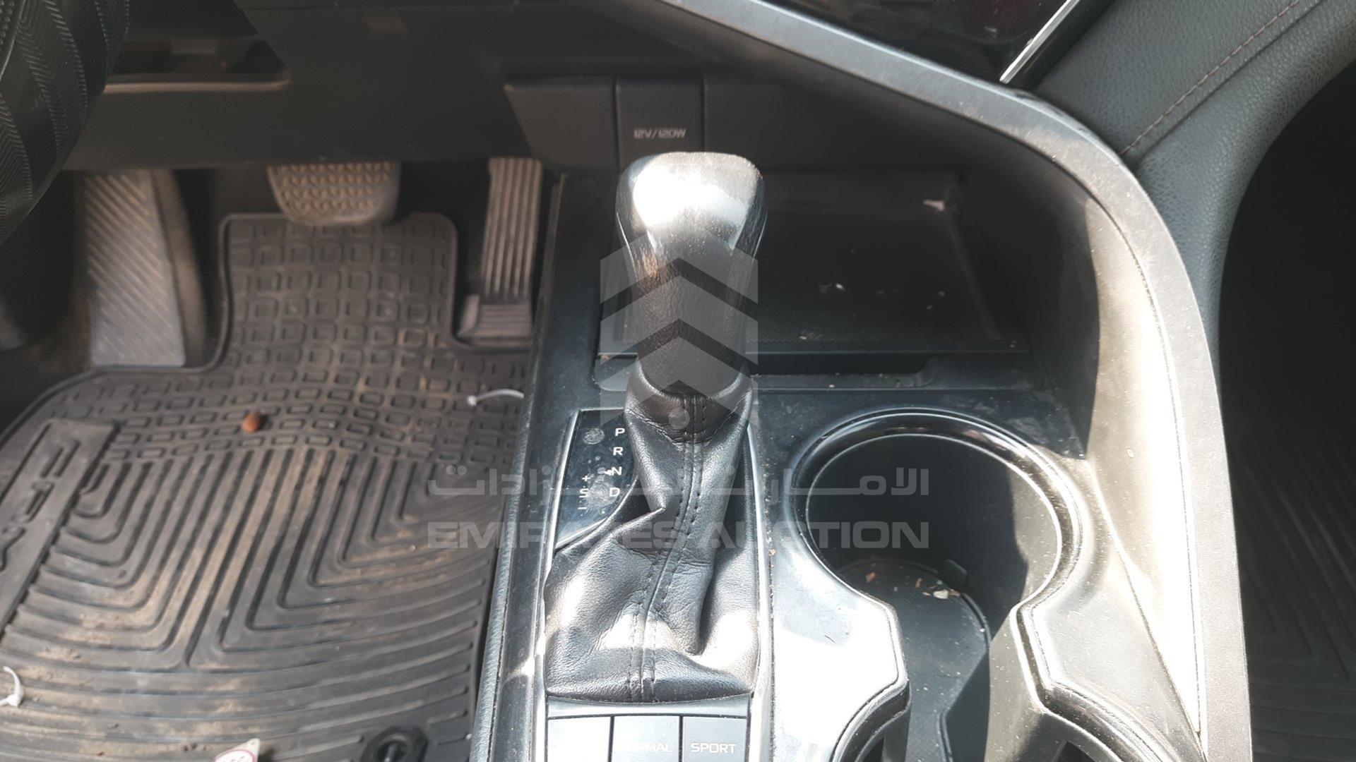2018 TOYOTA CAMRY VIN: JTNB29HK3J3011986