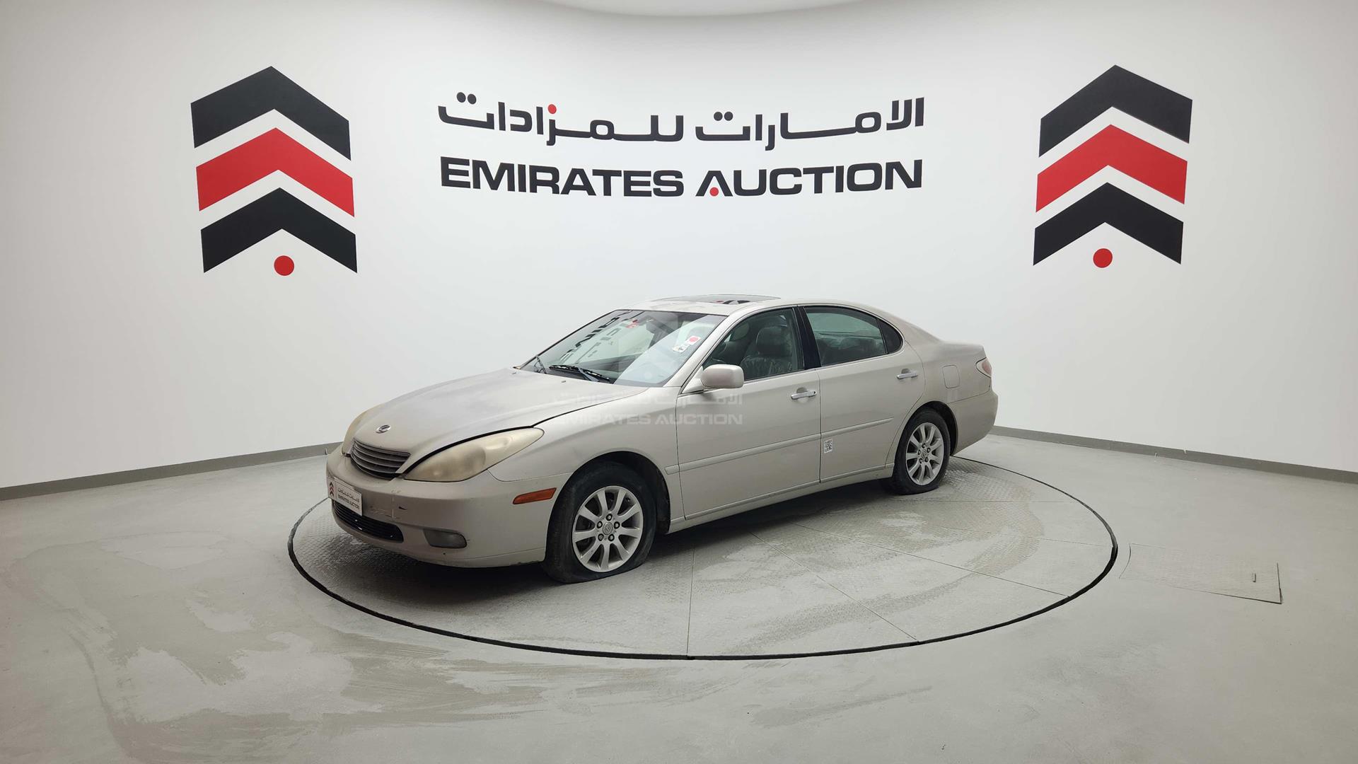 2002 LEXUS ES 300 VIN: JTHBF30G820063242