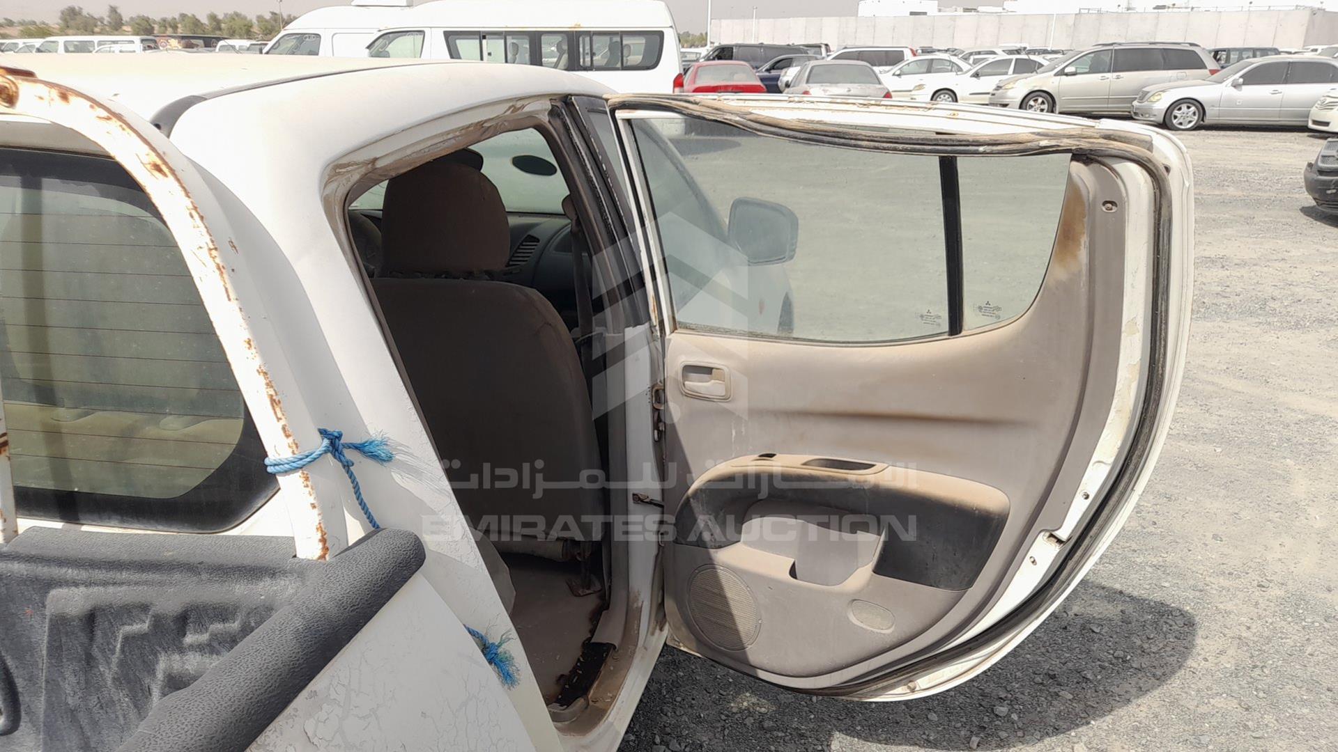 2008 MITSUBISHI L 200 VIN: MMBJNKA508D018854