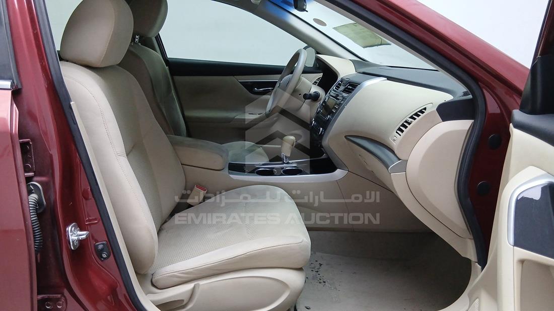 نيسان التيما 2014 — زاوية الراكب الأمامي للمقعد — صورة 28