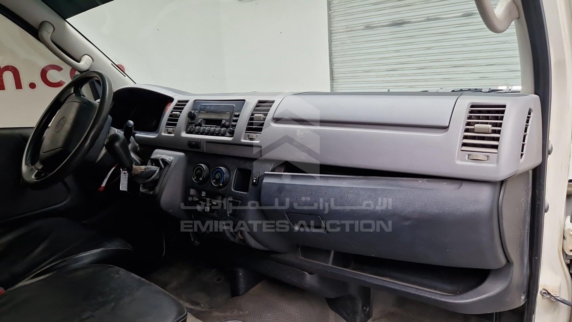 2007 TOYOTA HIACE VIN: JTGJX02P575006788
