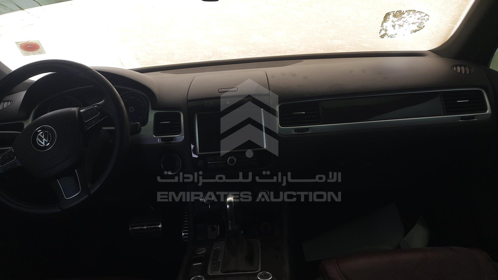 2013 VOLKSWAGEN TOUAREG VIN: WVGBD2BP7DD008254