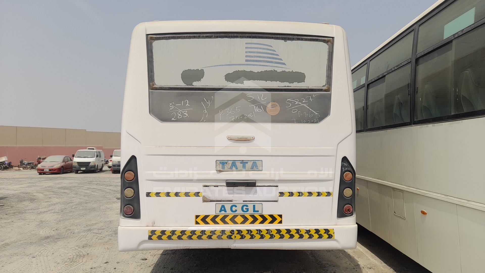 2017 TATA LPO1618 VIN: MAT449252H0L00394