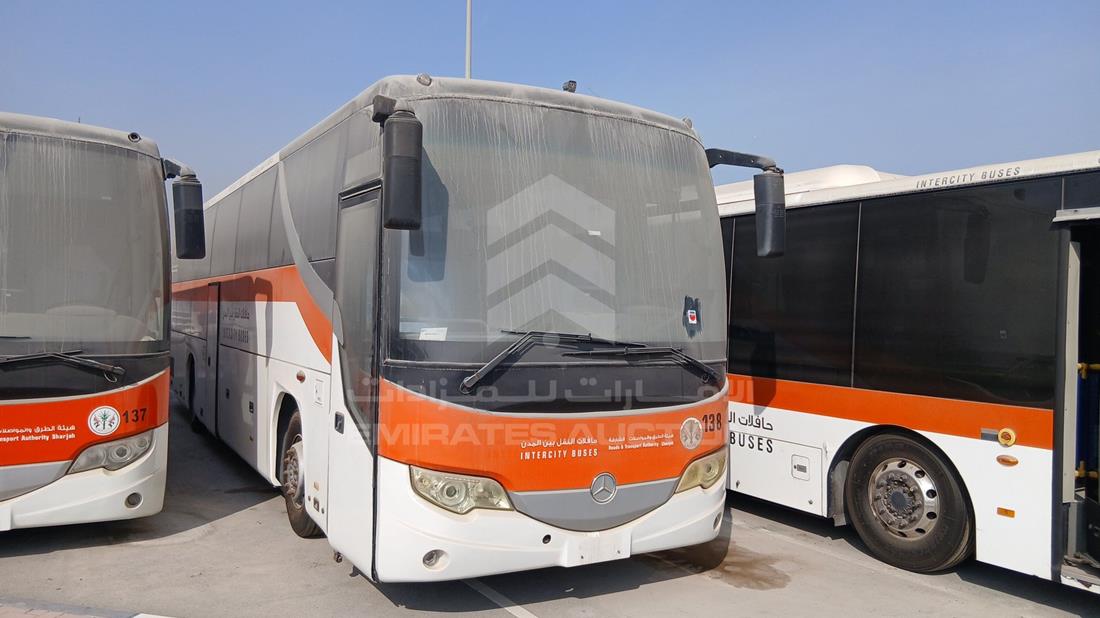 2019 Mercedes Bus — Front Right Angle — Photo 10