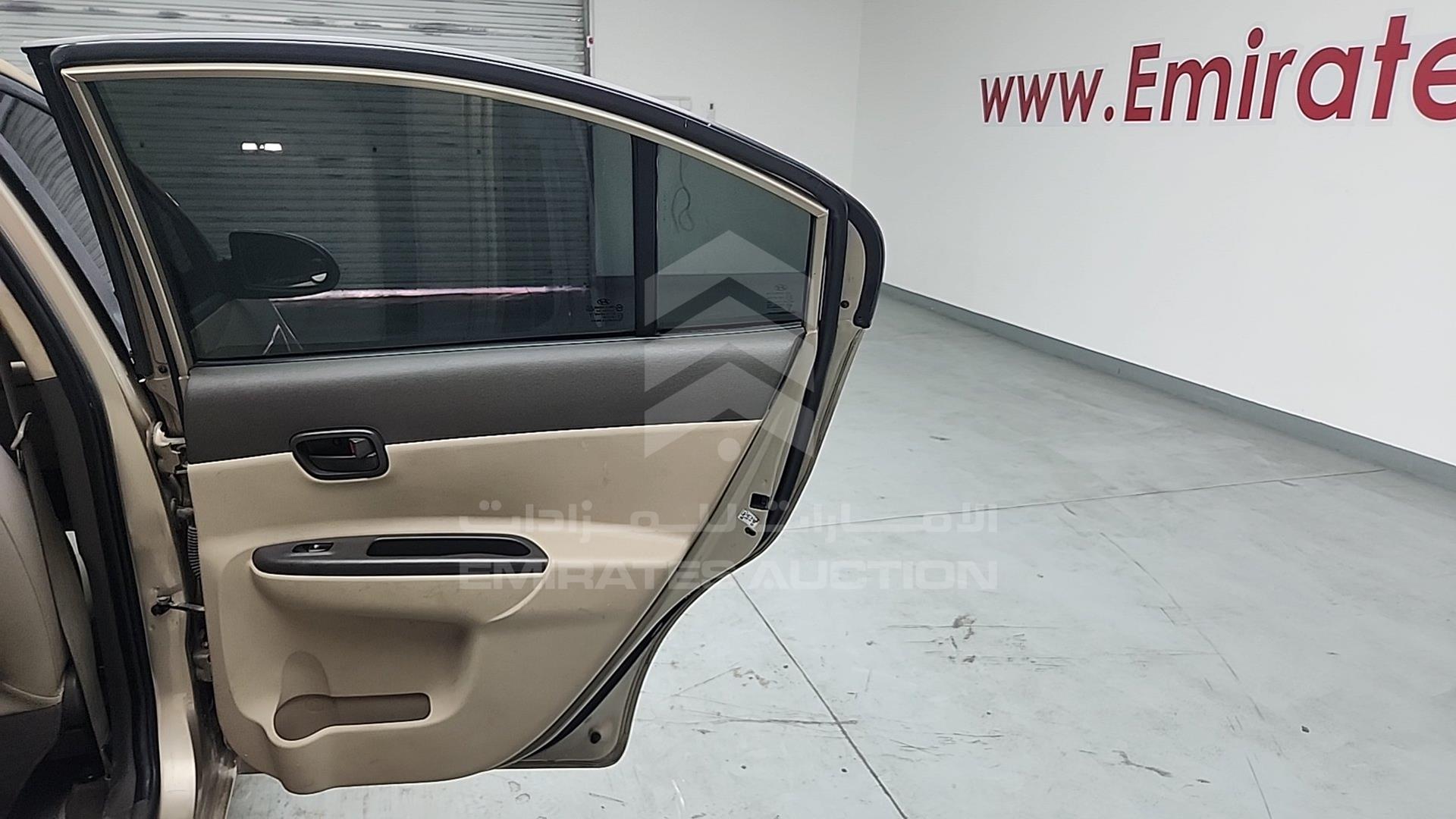 2008 HYUNDAI ACCENT VIN: KMHCM41A48U227529