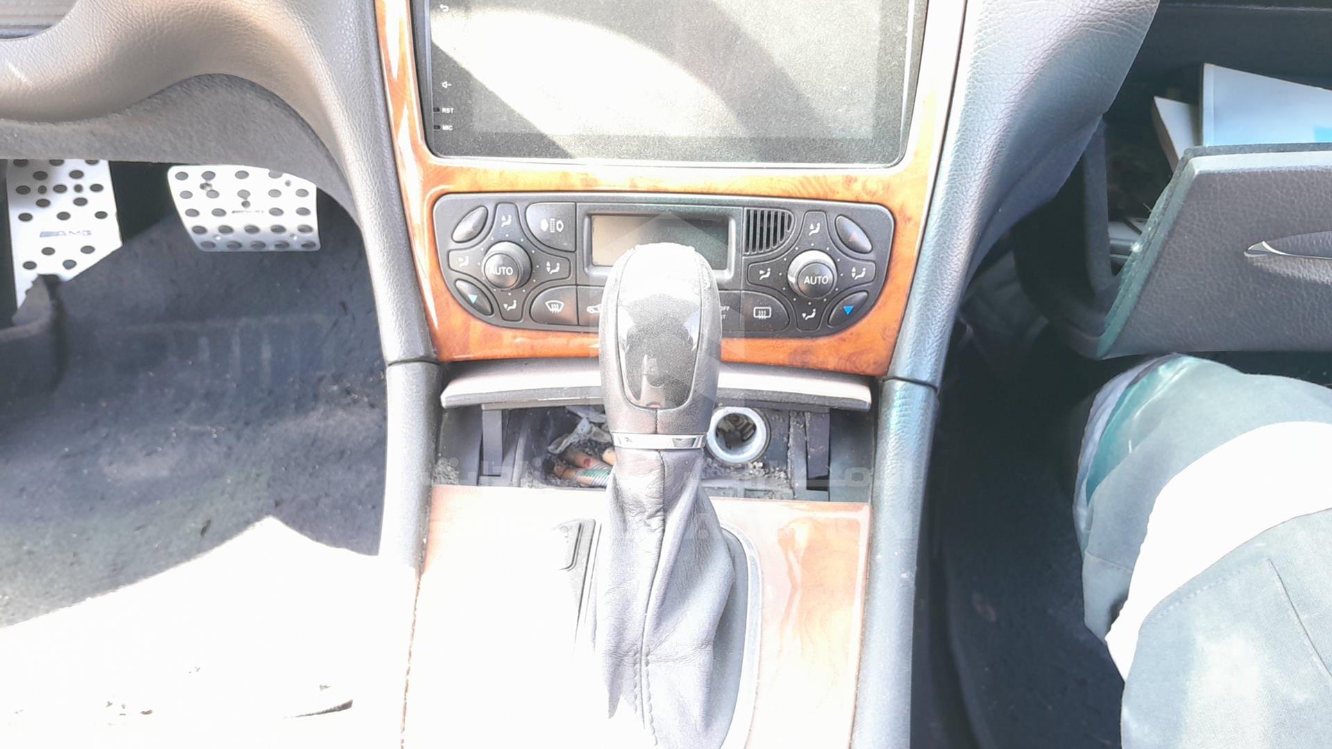 2004 MERCEDES CLK320 VIN: WDB2093651F074586
