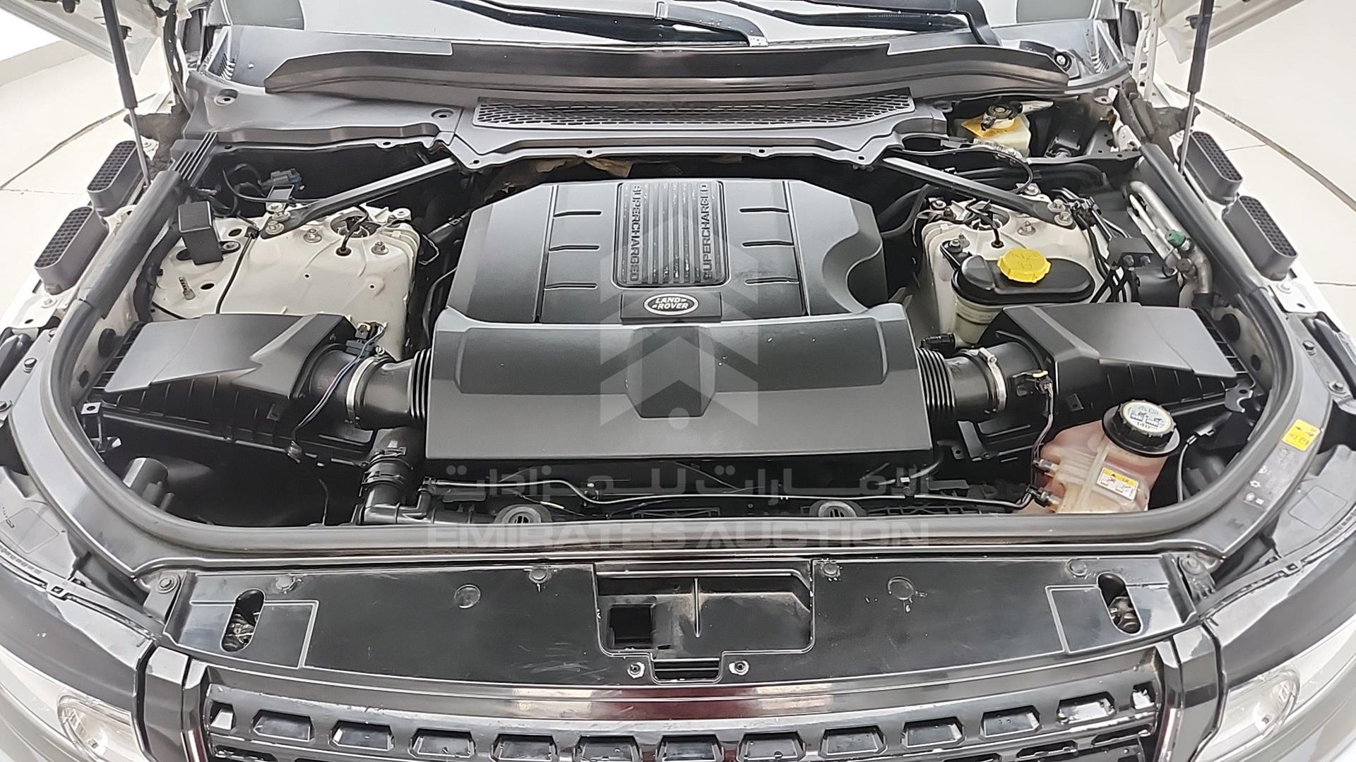 2014 RANGE ROVER VOGUE VIN: SALGA2EF8EA137587