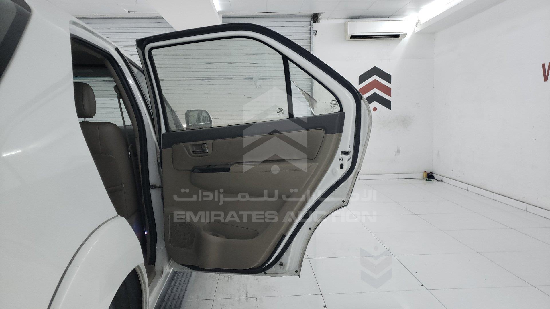 MHFYU59G7D7022681 - 2013 Toyota Fortuner - #418085