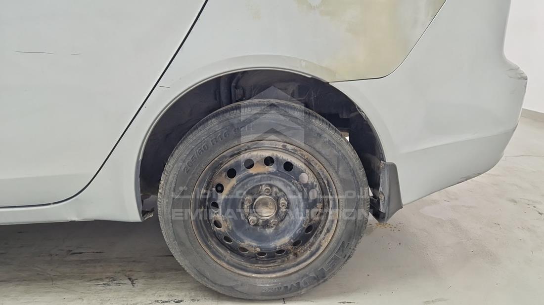 2013 Mitsubishi Lancer — Rear Left Tyre — Photo 40