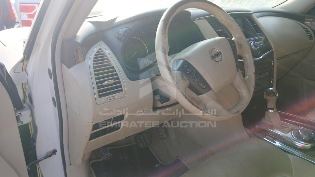 نيسان باترول 2019 — زاوية واجهة السائق الأمامية اليسرى — صورة 11