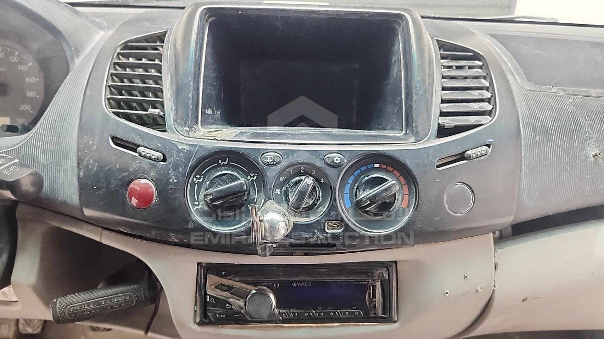 2013 MITSUBISHI PICK UP VIN: MMBJNKA50DD018547