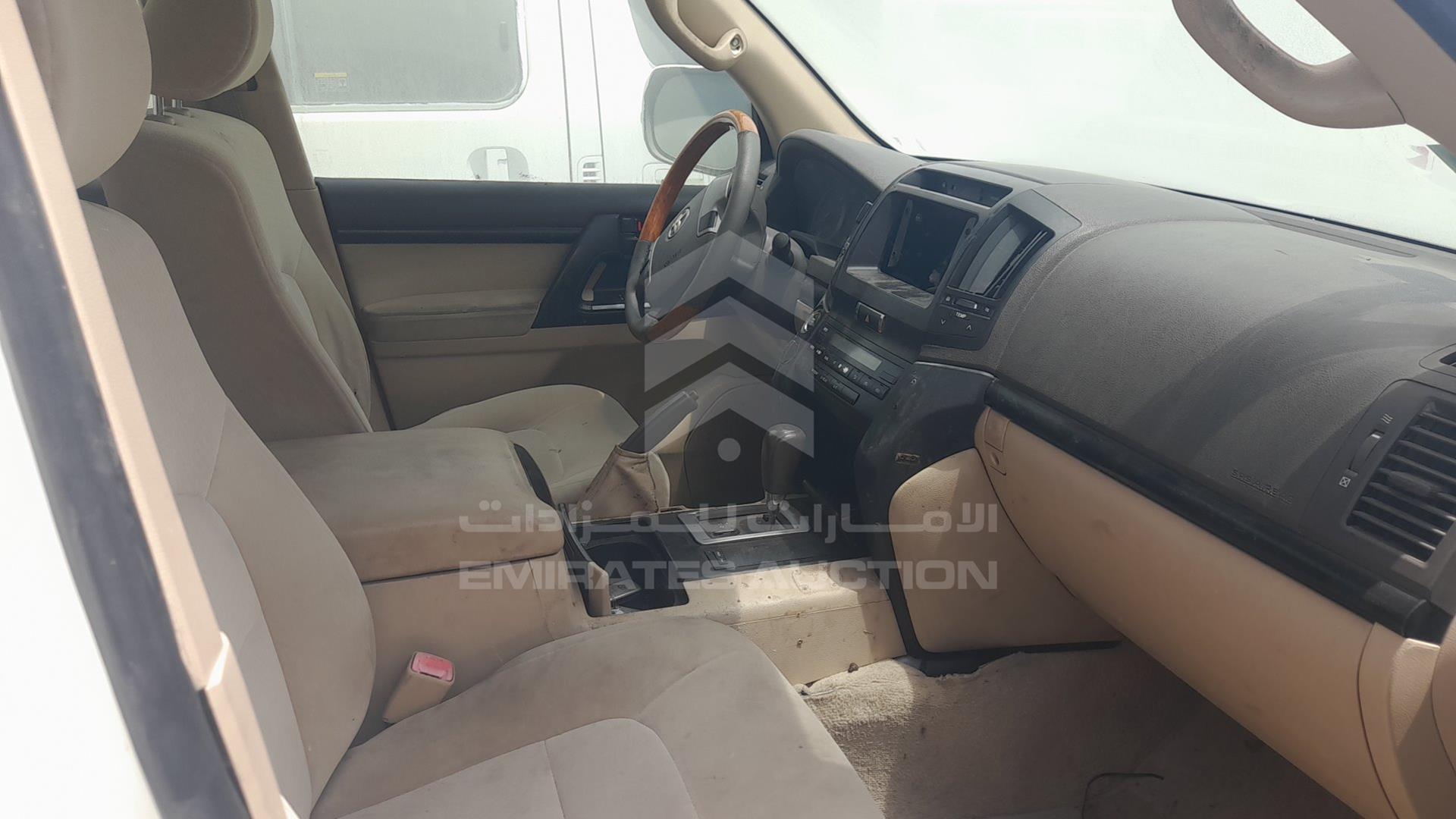 2013 TOYOTA LAND CRUISER VIN: JTMDU09J1D4063740
