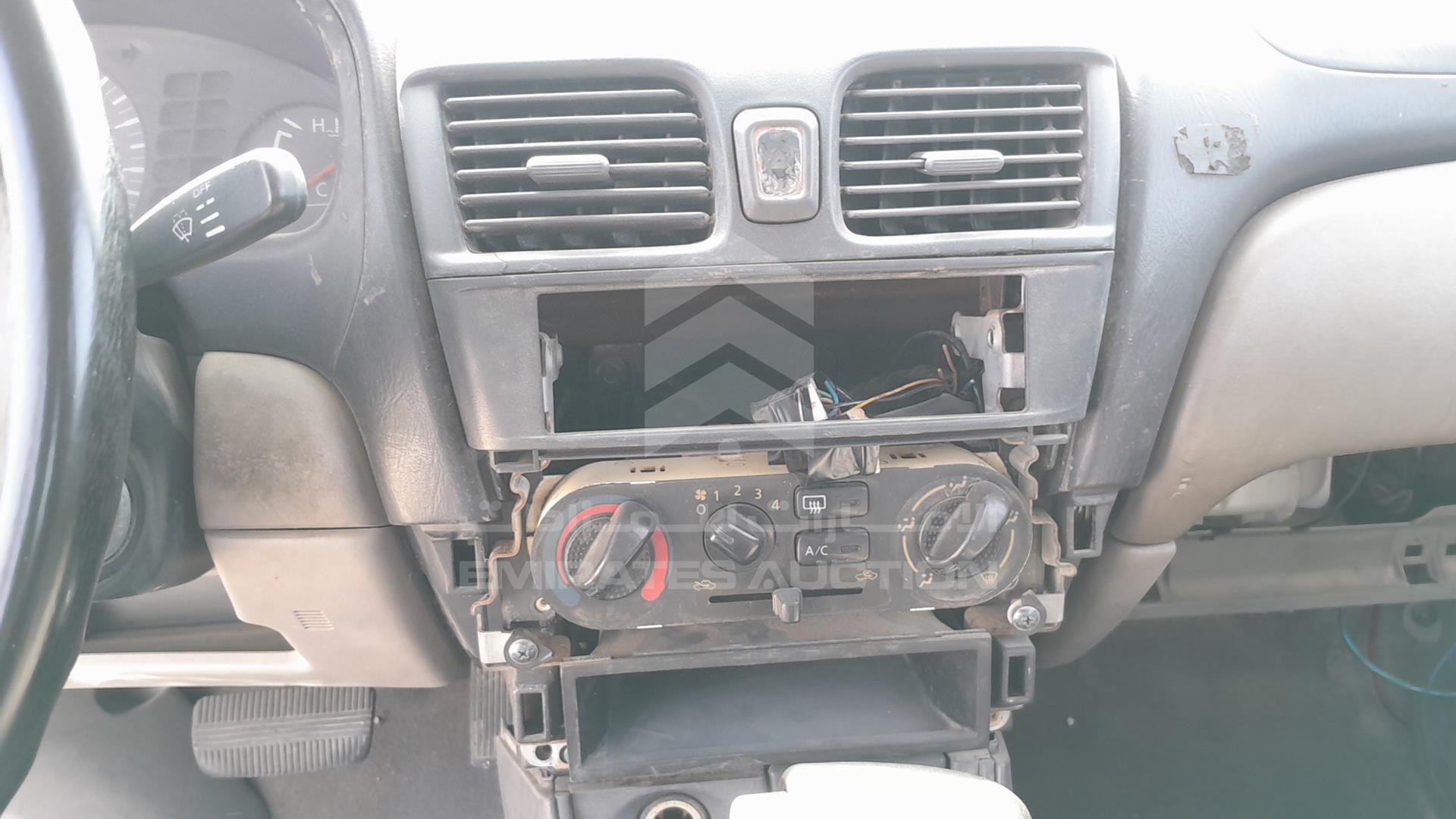 2001 NISSAN SUNNY VIN: JN1FN61S71W001369