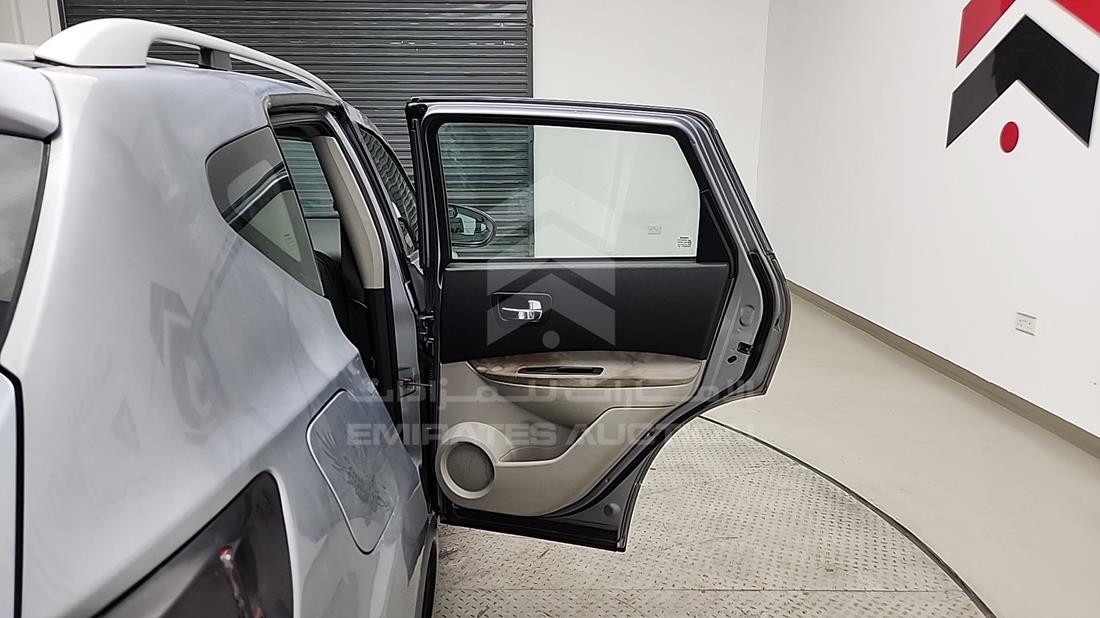 2011 Nissan Qashqai — Rear Right Door — Photo 30