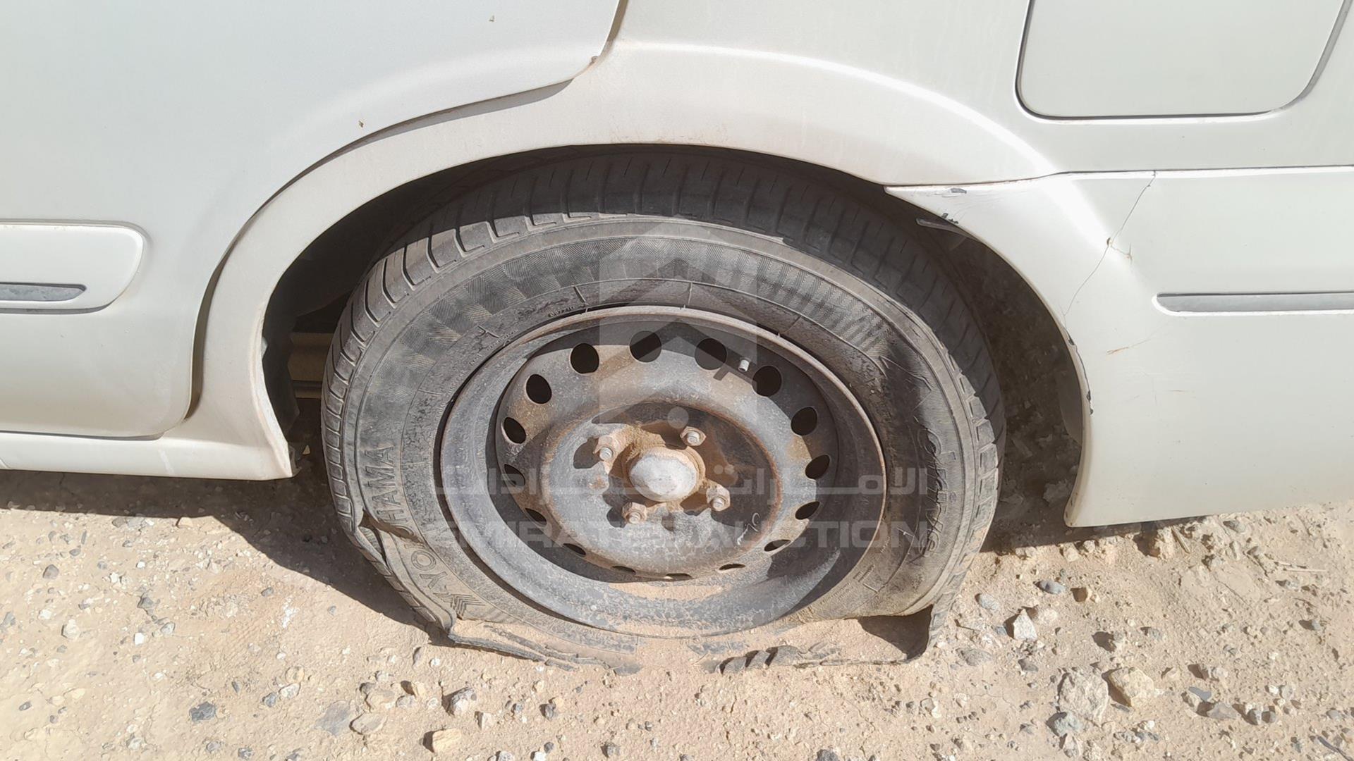 2004 NISSAN SUNNY VIN: JN1FN61C34W066670